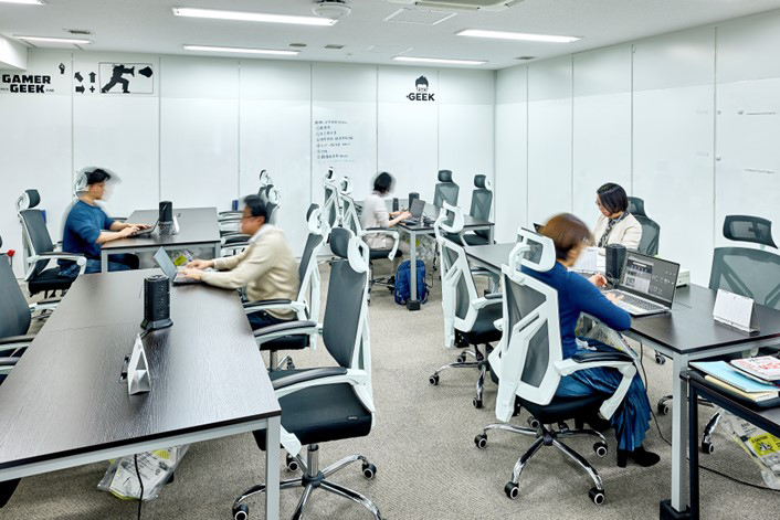 写真：Neuro Dive 事業所の様子